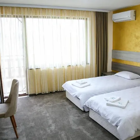 чинар Hotel