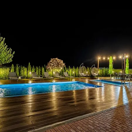 чинар Hotel